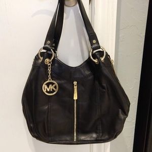 Michael Kohrs black shoulder bag